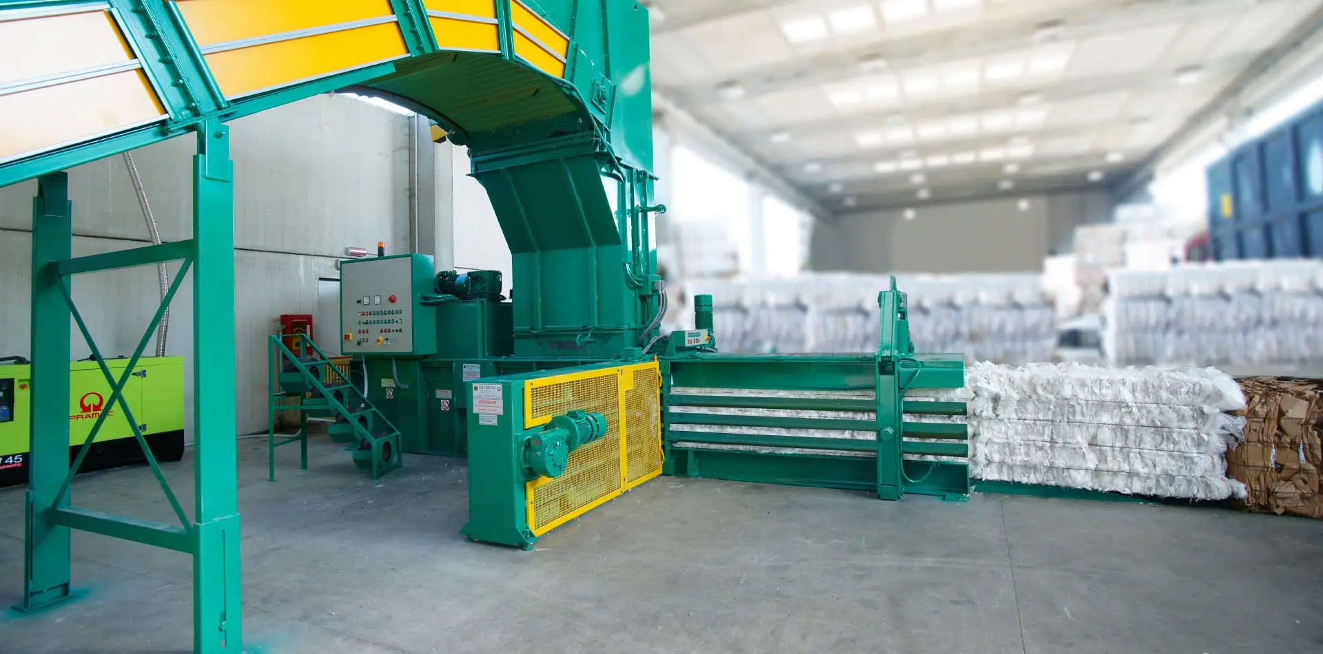 Macpresse MAC 102 – Balpressar, levert av Macpresse