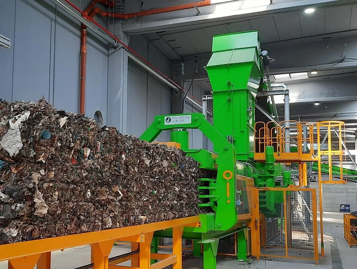 Macpresse MAC 110L/2 – Balpressar, levert av Macpresse